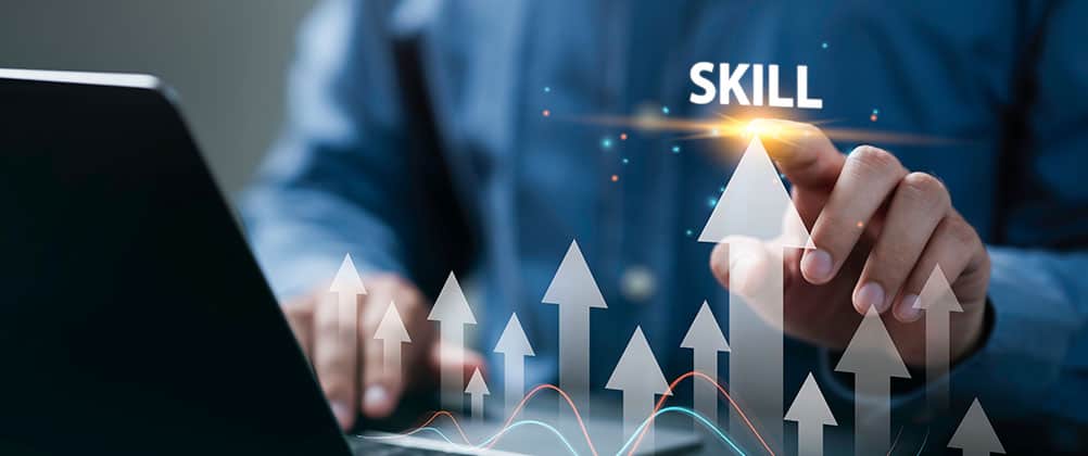 https://www.skilllake.com/wp-content/uploads/2025/06/Employee-LMS.jpg
