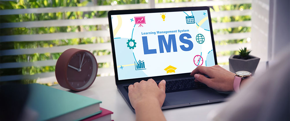 https://www.skilllake.com/wp-content/uploads/2025/08/Modern-Learning-Platforms.jpg